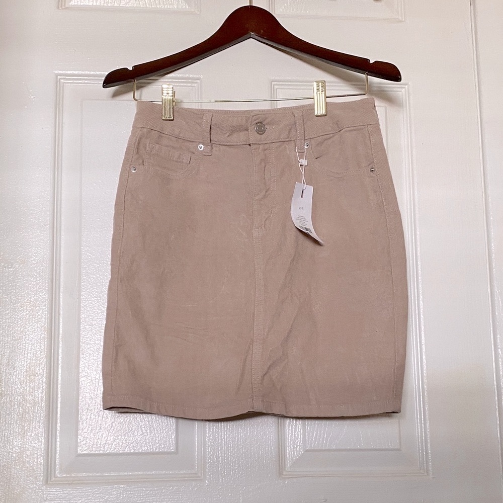 Dynamite Beige Mini Skirt